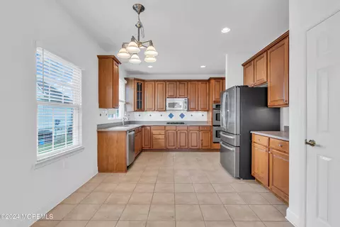28 Avalon Way, Waretown, NJ 08758 photo 12