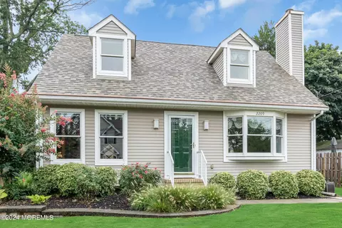 2209 Shore Dr, Belmar, NJ 07719