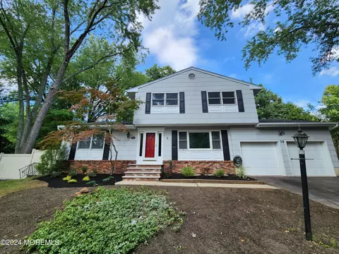 75 Robertsville Rd, Marlboro, NJ 07746