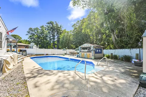 Exterior - 121 Atrium Dr, Brick, NJ 08723 photo 3 of 14