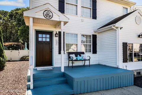 Exterior - 121 Atrium Dr, Brick, NJ 08723 photo 12 of 14