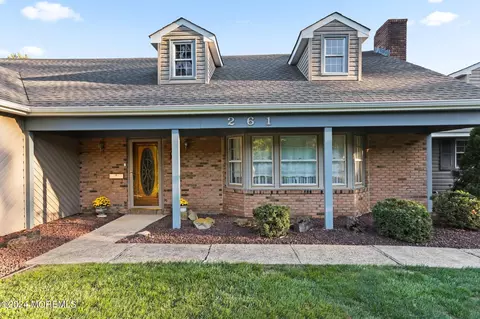 261 Schanck Rd, Freehold, NJ 07728