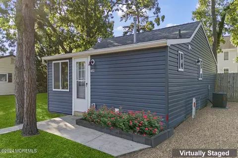 709 Tampa Rd, Forked River, NJ 08731