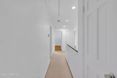 Entry Way - 15 Deer Path, Holmdel, NJ 07733 photo 4 of 5