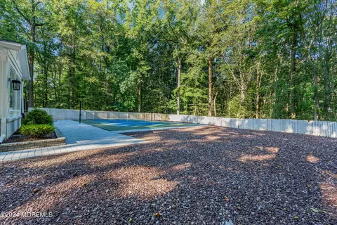 Exterior - 15 Deer Path, Holmdel, NJ 07733 photo 4 of 10