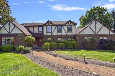 3 Sheffield Ct, Colts Neck, NJ 07722