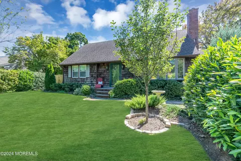 328 White Rd, Little Silver, NJ 07739