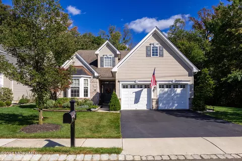 6 Ely Ct, Hightstown, NJ 08520