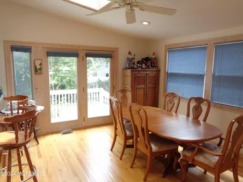 401 Springfield Ave, Pine Beach, NJ 08741 photo 5