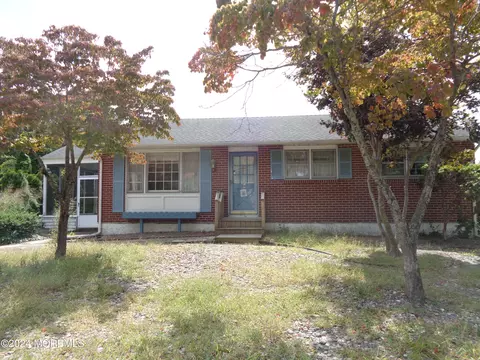 401 Springfield Ave, Pine Beach, NJ 08741