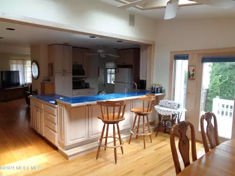 401 Springfield Ave, Pine Beach, NJ 08741 photo 6