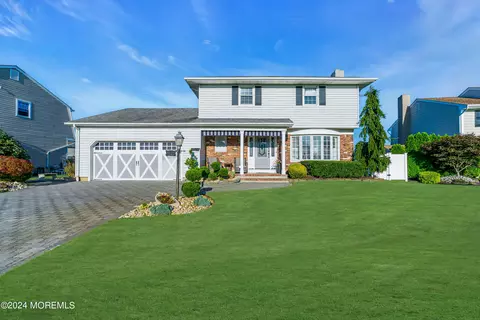 1506 Bel Aire Ct E, Point Pleasant, NJ 08742