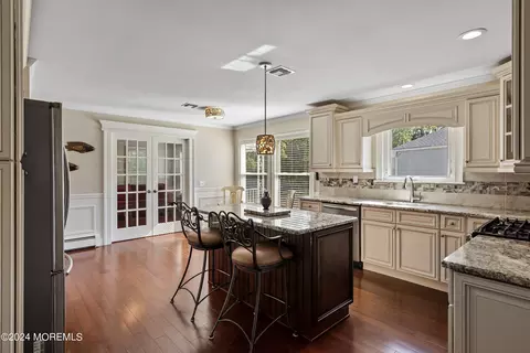Kitchen - 4 Lagos Ct, Berkeley, NJ 08721 photo 2 of 7