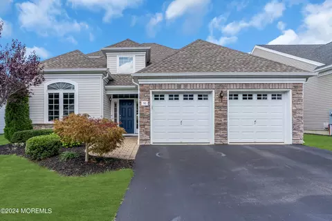 92 Arborridge Dr, Forked River, NJ 08731