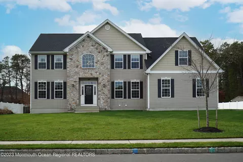 16 Firenze Rd, Jackson, NJ 08527