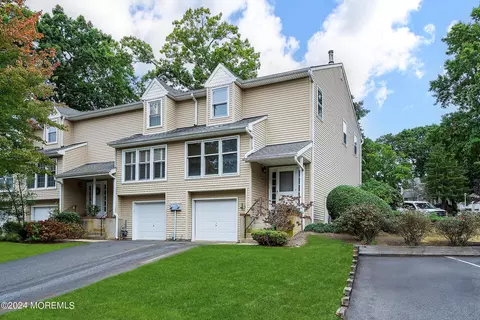 24 Mulberry Ct #D, Brielle, NJ 08730