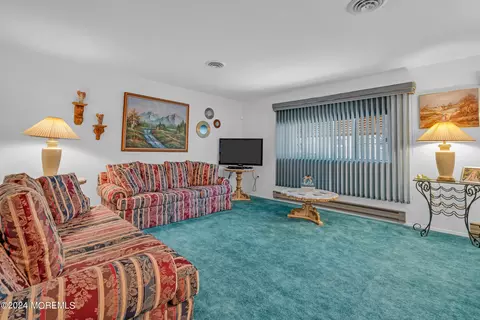 20 Spring St # A, Whiting, NJ 08759 photo 4