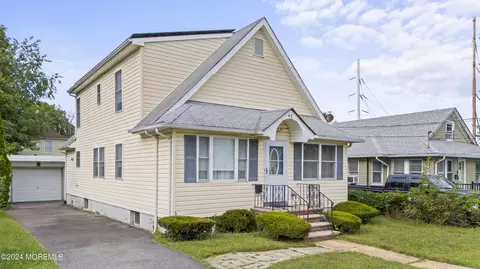 46 Drummond Ave, Red Bank, NJ 07701