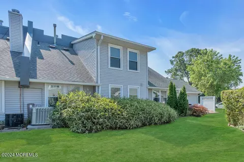 19 Arlene Ct, Brick, NJ 08724