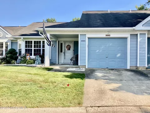 1232 Thornbury Ln # A, Manchester, NJ 08759