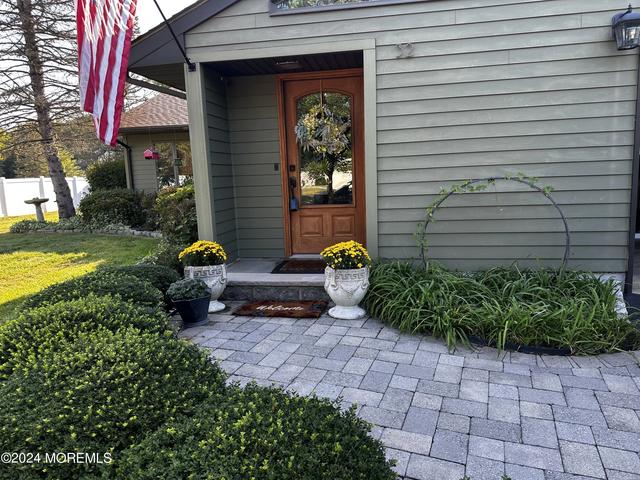 32 Medford Blvd, Freehold, NJ 07728