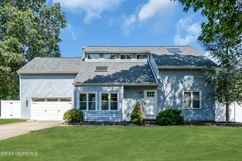 281 Bayville Ave, Bayville, NJ 08721