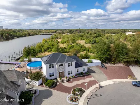 746 S River Dr, Forked River, NJ 08731