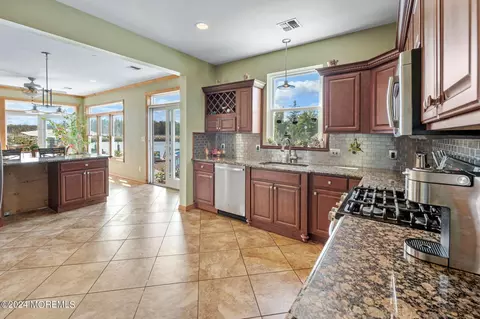 Kitchen - 746 S River Dr, Forked River, NJ 08731 photo 5 of 6