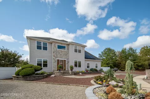 Exterior - 746 S River Dr, Forked River, NJ 08731 photo 3 of 25