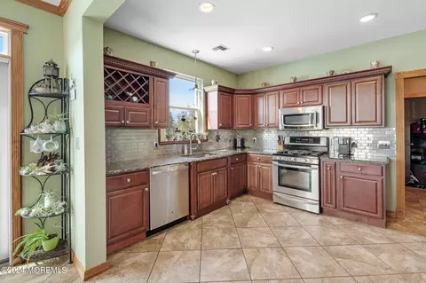 Kitchen - 746 S River Dr, Forked River, NJ 08731 photo 1 of 6