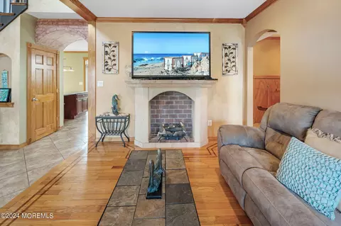 Living - 746 S River Dr, Forked River, NJ 08731 photo 3 of 3