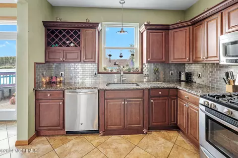 Kitchen - 746 S River Dr, Forked River, NJ 08731 photo 6 of 6