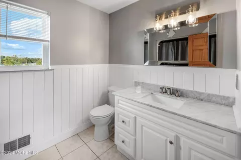 Bath - 746 S River Dr, Forked River, NJ 08731 photo 8 of 8