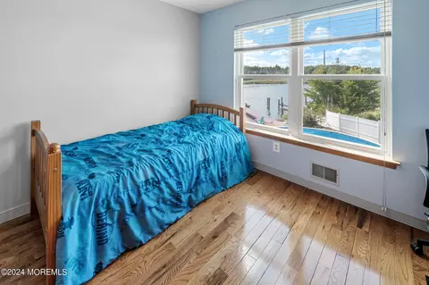 Bedroom - 746 S River Dr, Forked River, NJ 08731 photo 4 of 5