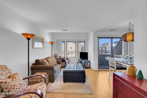 132 Sampson Ave #5, Seaside Heights, NJ 08751