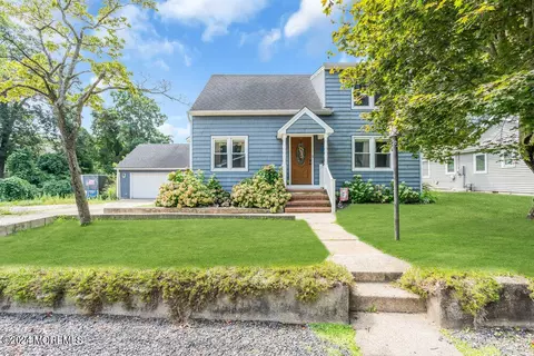 1647 Whittier Ave, Toms River, NJ 08753
