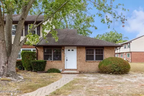 664 Denise Ct, Brick, NJ 08724