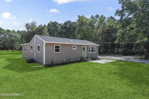 6925 3rd Ave, Mays Landing, NJ 08330