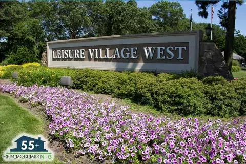 777 Liverpool Cir # B, Manchester, NJ 08759