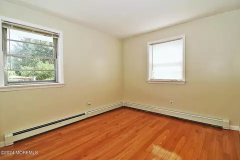 Bedroom - 112 E Lacey Rd, Forked River, NJ 08731 photo 5 of 6