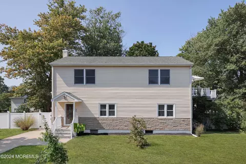 7 Center St, Neptune City, NJ 07753