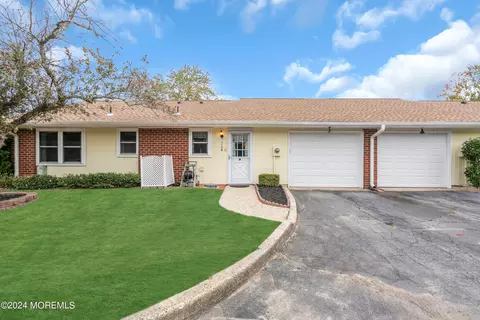 710 Dorchester Dr # B, Lakewood, NJ 08701