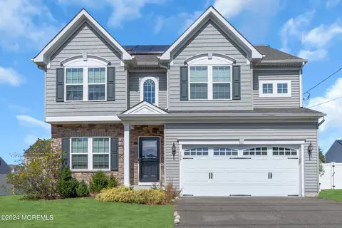 106 Nautilus Dr, Barnegat, NJ 08005