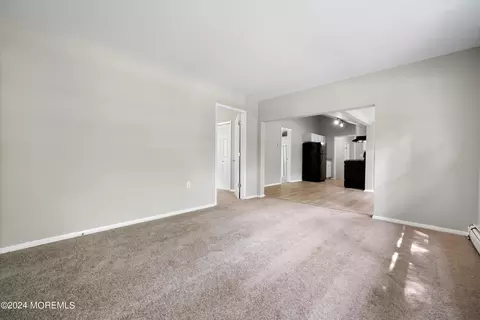 Entry Way - 20 Willow St, Waretown, NJ 08758 photo 2 of 4