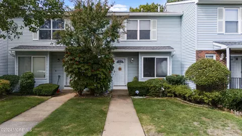100 Brookview Cir #191, Jamesburg, NJ 08831