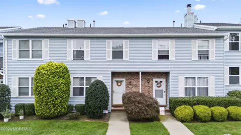 9 Peachtree Ln #281, Jamesburg, NJ 08831