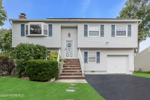332 Emberly Rd, Brick, NJ 08723