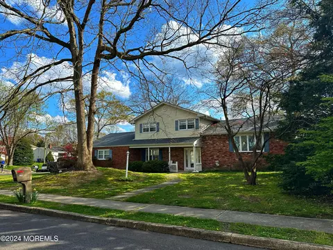 869 Knight St, Toms River, NJ 08753