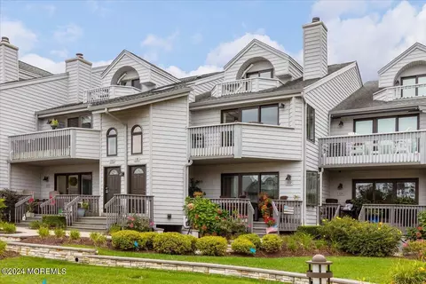 118 Ashley Ave, Brielle, NJ 08730