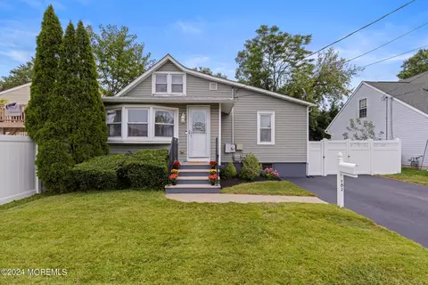182 Hudson Ave, North Middletown, NJ 07748